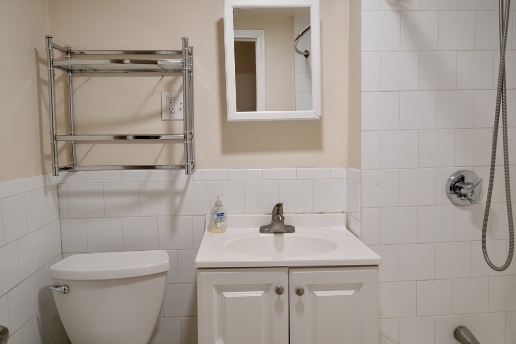 333 Centre Street, Unit E Boston, MA 02130 - Photo 12 of 16