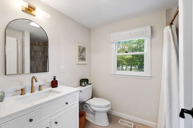 151 Whitehall Road Amesbury, MA 01913 - Photo 13 of 39 Gallery Image 13
