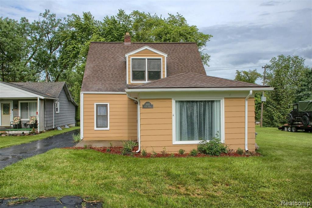 3892 Alida Avenue Rochester Hills, MI 48309 - Photo 3 of 27