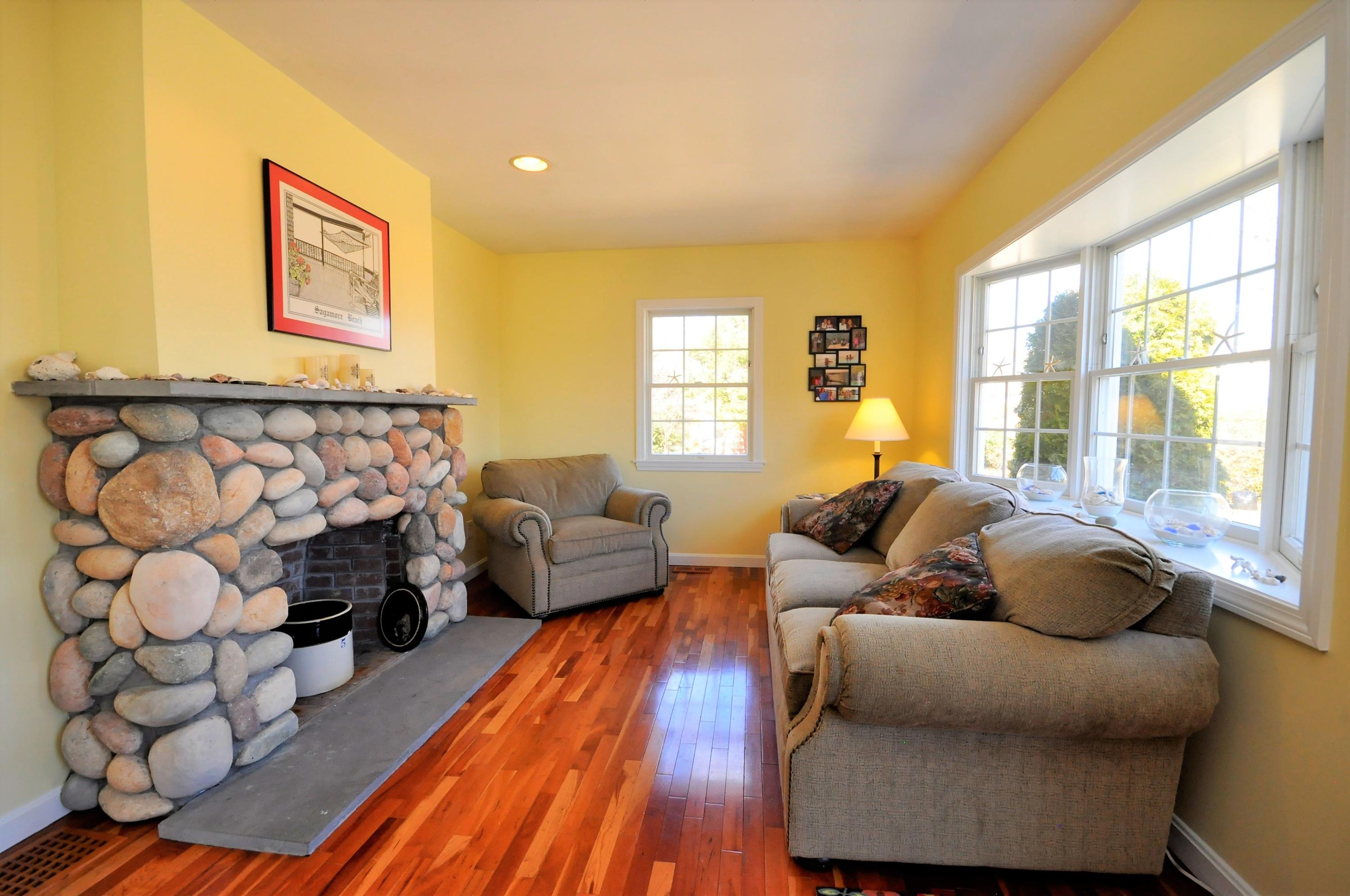 47 Lathrop Road Sagamore Beach, MA 02562 - Photo 7 of 24 Living room BEST