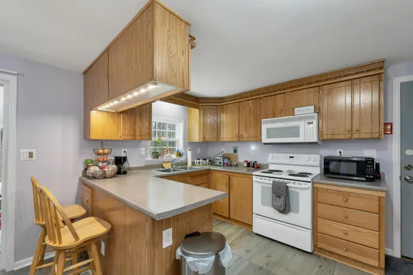 $260,000 | 6 Centerwood Drive, Concord, NH 03301