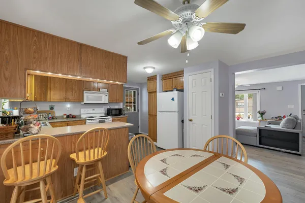 $260,000 | 6 Centerwood Drive, Concord, NH 03301