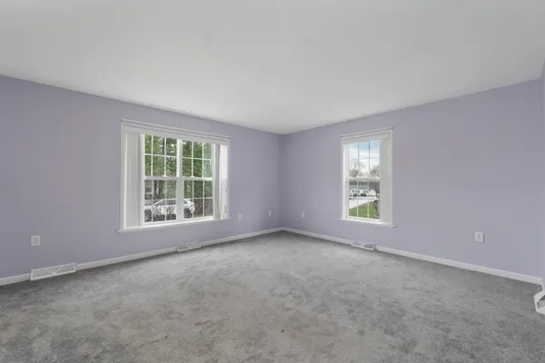 $260,000 | 6 Centerwood Drive, Concord, NH 03301