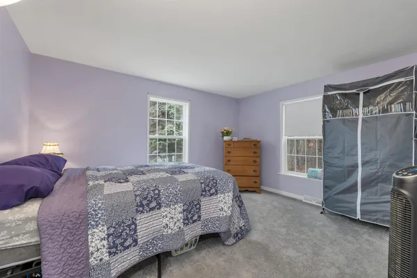 $260,000 | 6 Centerwood Drive, Concord, NH 03301