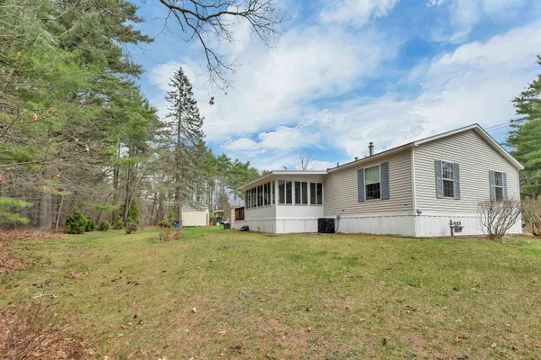 $260,000 | 6 Centerwood Drive, Concord, NH 03301