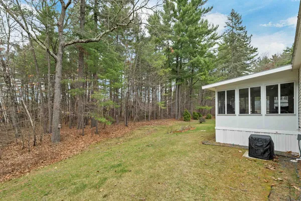 $260,000 | 6 Centerwood Drive, Concord, NH 03301