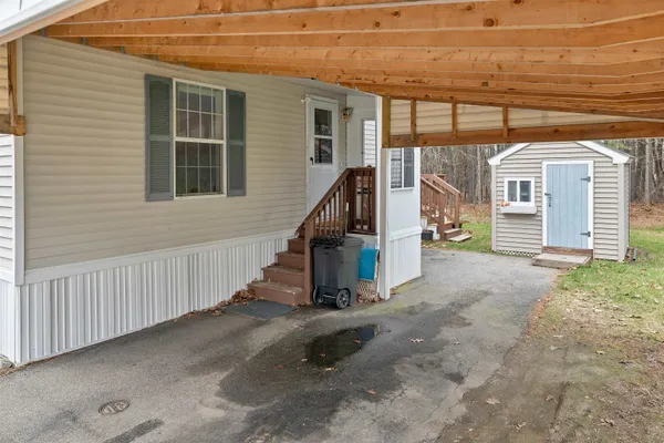 $260,000 | 6 Centerwood Drive, Concord, NH 03301
