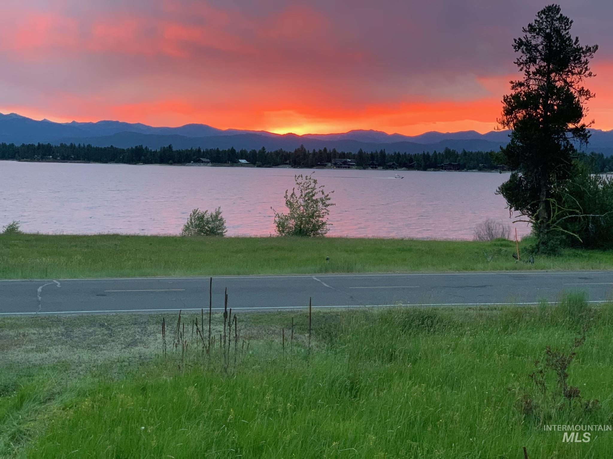 2231 West Mountain Road Donnelly, ID 83615 - Photo 1 of 7