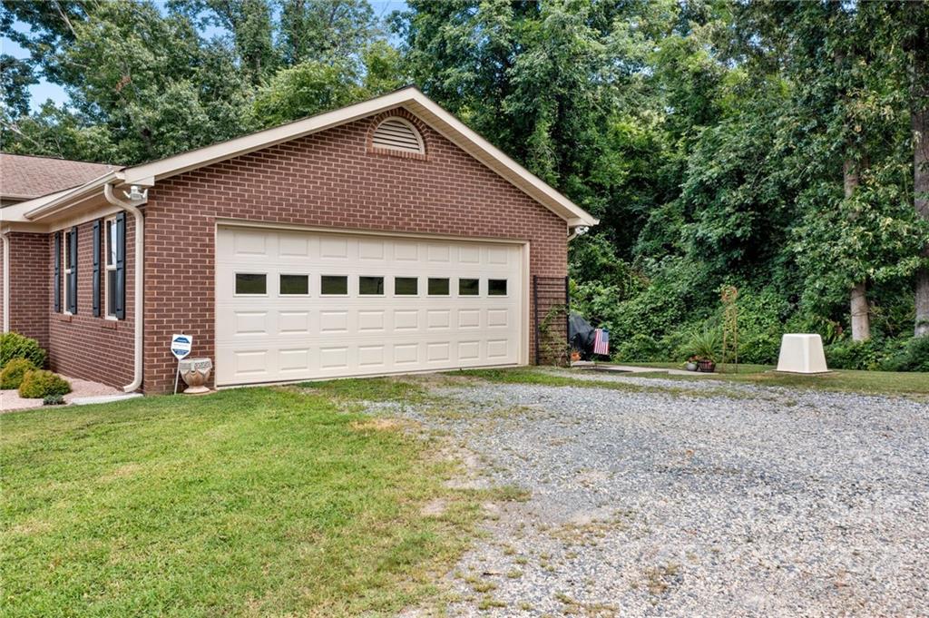 5375 Stokes Ferry Road Salisbury, NC 28146 - Photo 5 of 39 Gallery Image 5