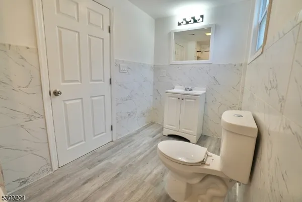 $2,300 | 131 Sylvan Avenue, Newark, NJ 07104