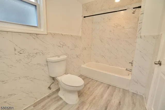 $2,300 | 131 Sylvan Avenue, Newark, NJ 07104