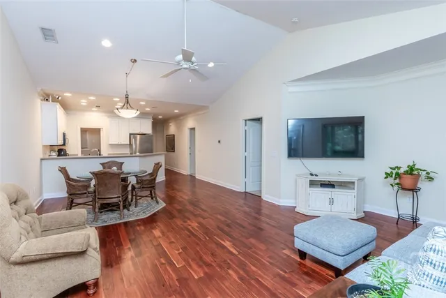 $360,000 | 411 Southbridge Boulevard, Unit 404, Savannah, GA 31405