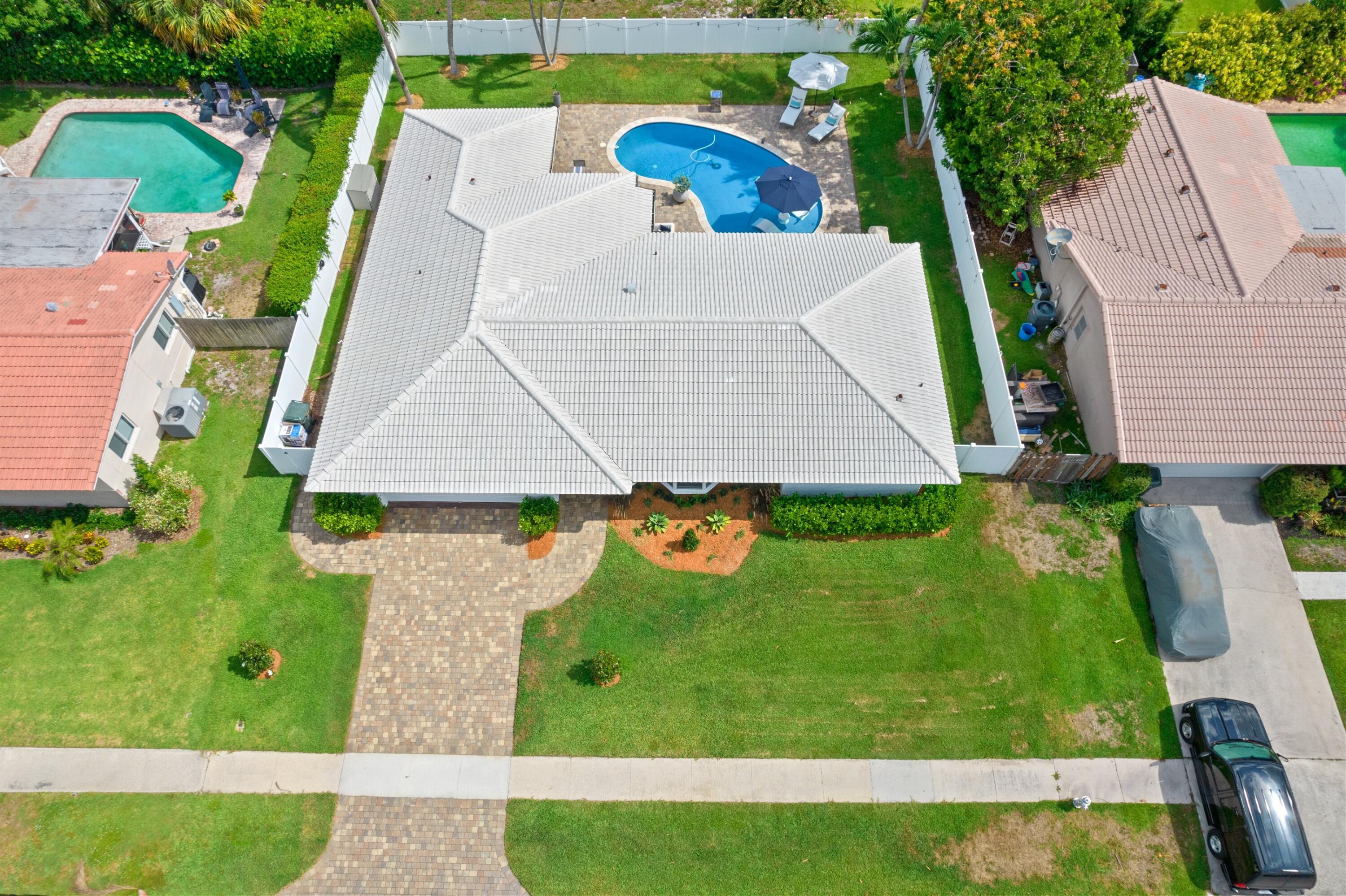 1609 Northwest 8th Street Boca Raton, FL 33486 - Photo 33 of 39 Pool/Backyard