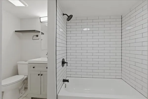 $1,895 | 1849 West Augusta Boulevard, Unit 1, Chicago, IL 60622