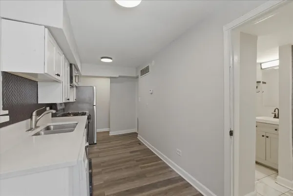 $1,895 | 1849 West Augusta Boulevard, Unit 1, Chicago, IL 60622