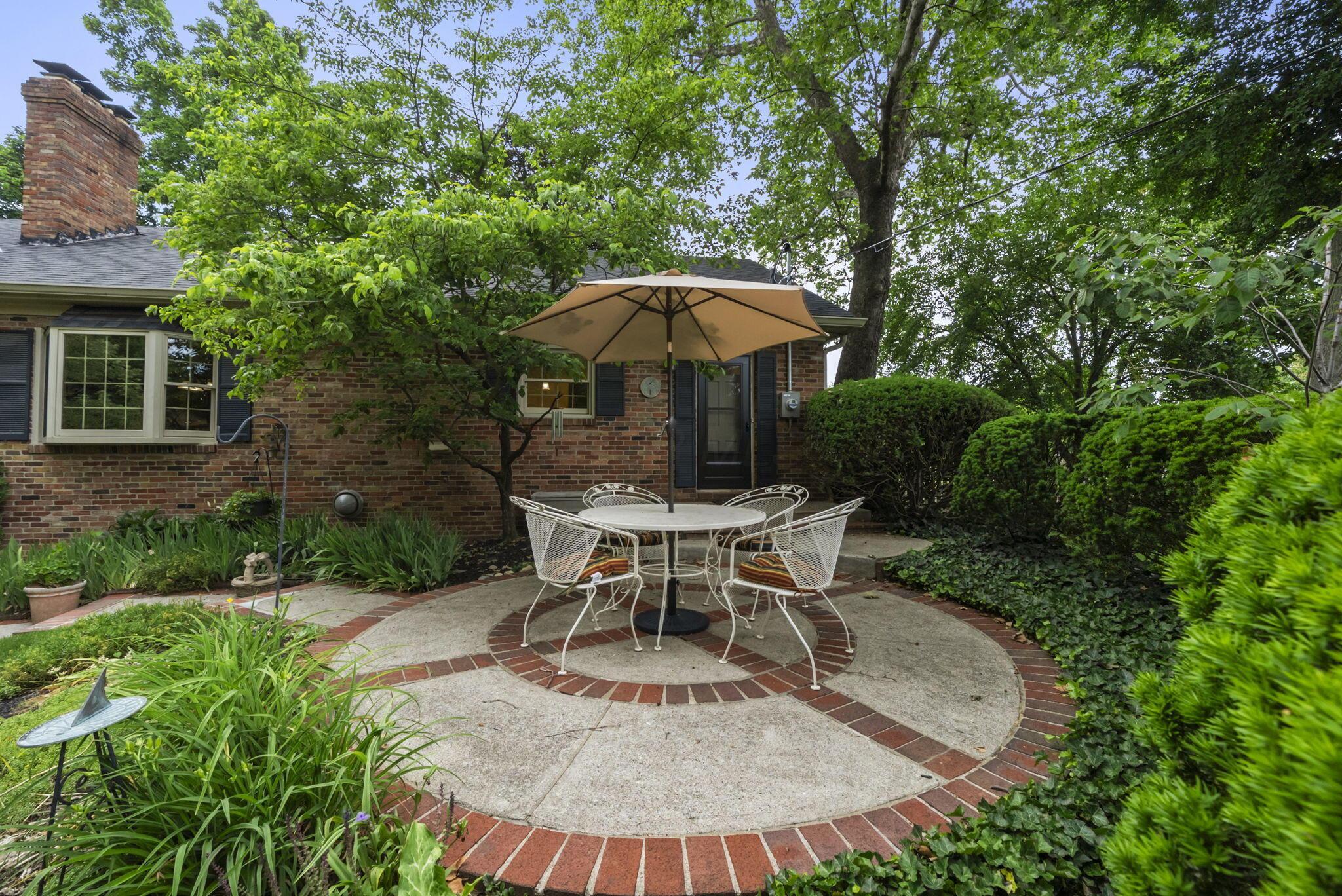 2315 Haverford Road Columbus, OH 43220 - Photo 75 of 99