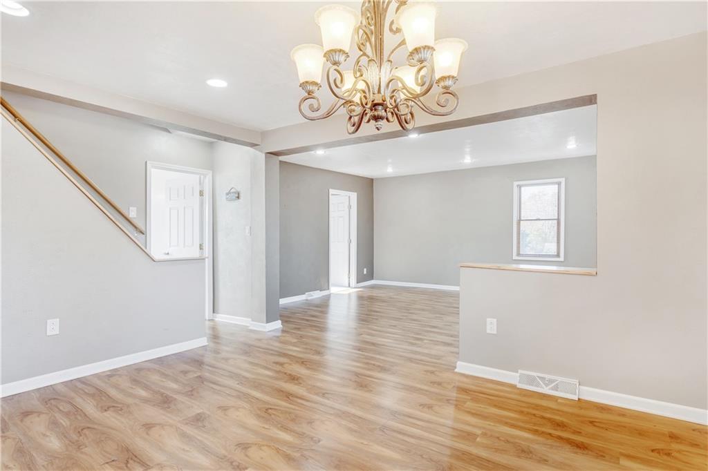 866 Herman Road Butler, PA 16002 - Photo 3 of 25