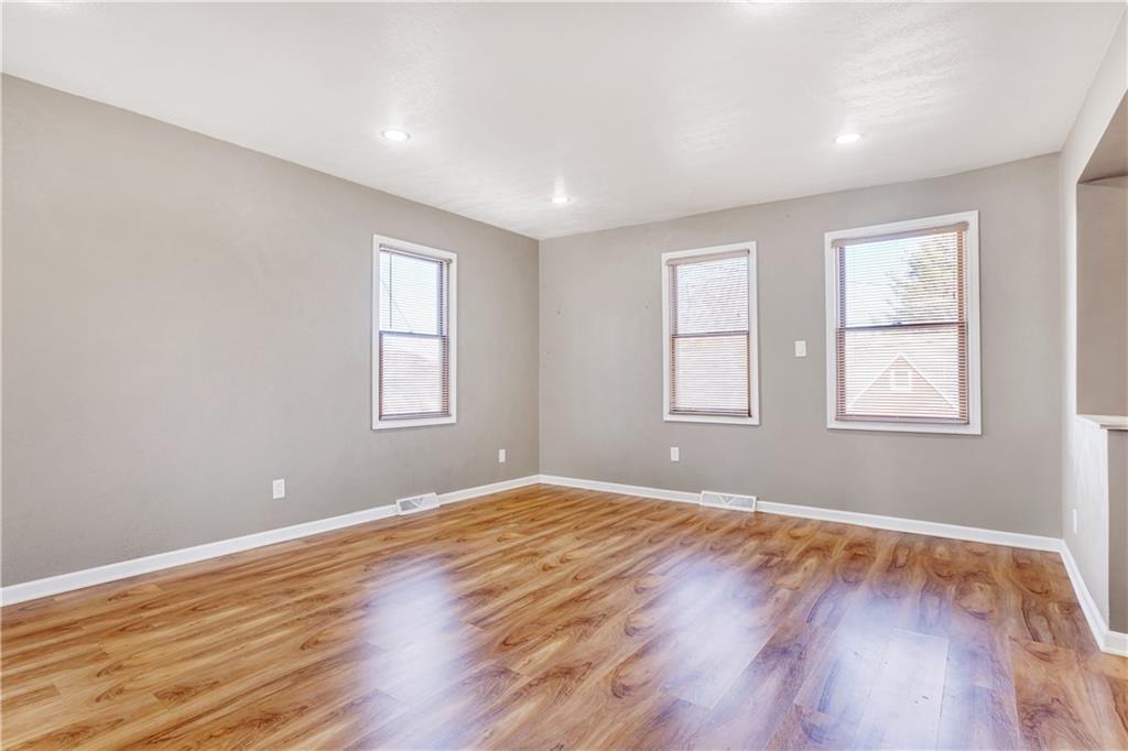 866 Herman Road Butler, PA 16002 - Photo 4 of 25