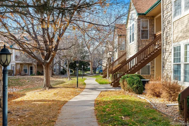 a view of a yard in front of a building