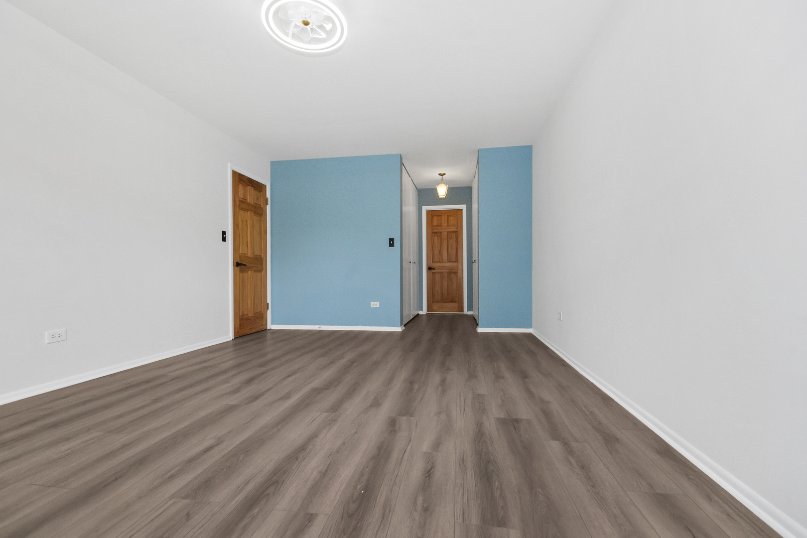 7200 North Ridge Boulevard, Unit 2K Chicago, IL 60645 - Photo 13 of 25 Gallery Image 13