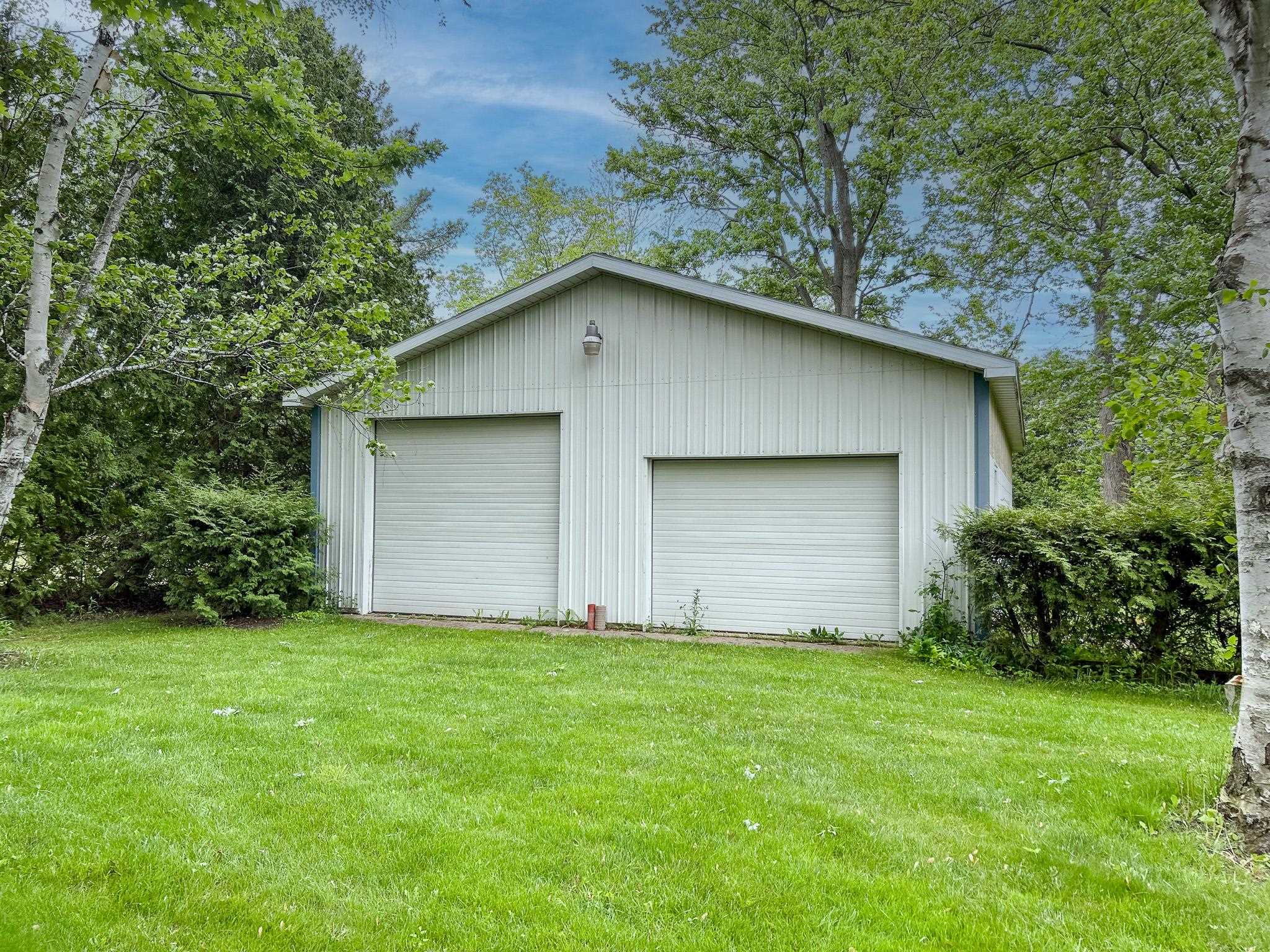 1227 Howe Road Burton, MI 48509 - Photo 3 of 27 Huge 40 x 30 Pole Barn