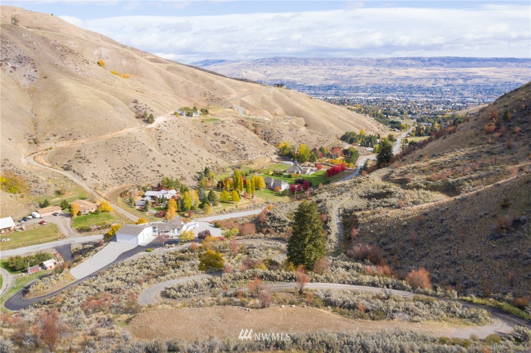 8888 Number 1 Canyon Road Wenatchee, WA 98801 - Photo 15 of 28 Gallery Image 15