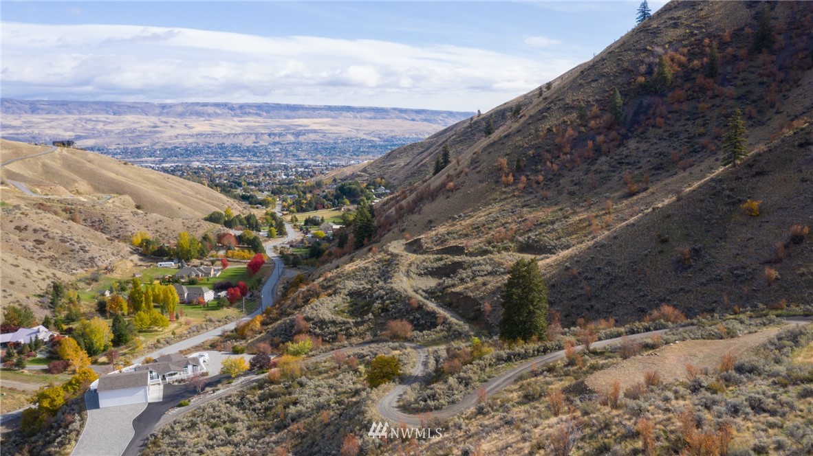 8888 Number 1 Canyon Road Wenatchee, WA 98801 - Photo 24 of 28 Gallery Image 24