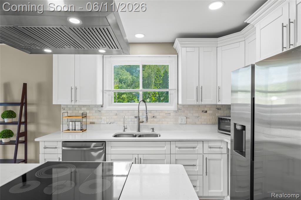 4661 Sashabaw Road Waterford, MI 48329 - Photo 14 of 37