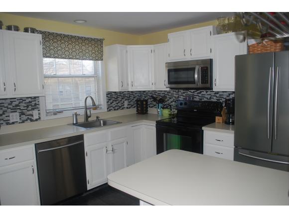1465 Hooksett Road, Unit 266 Hooksett, NH 03106 - Photo 4 of 18 Gallery Image 4