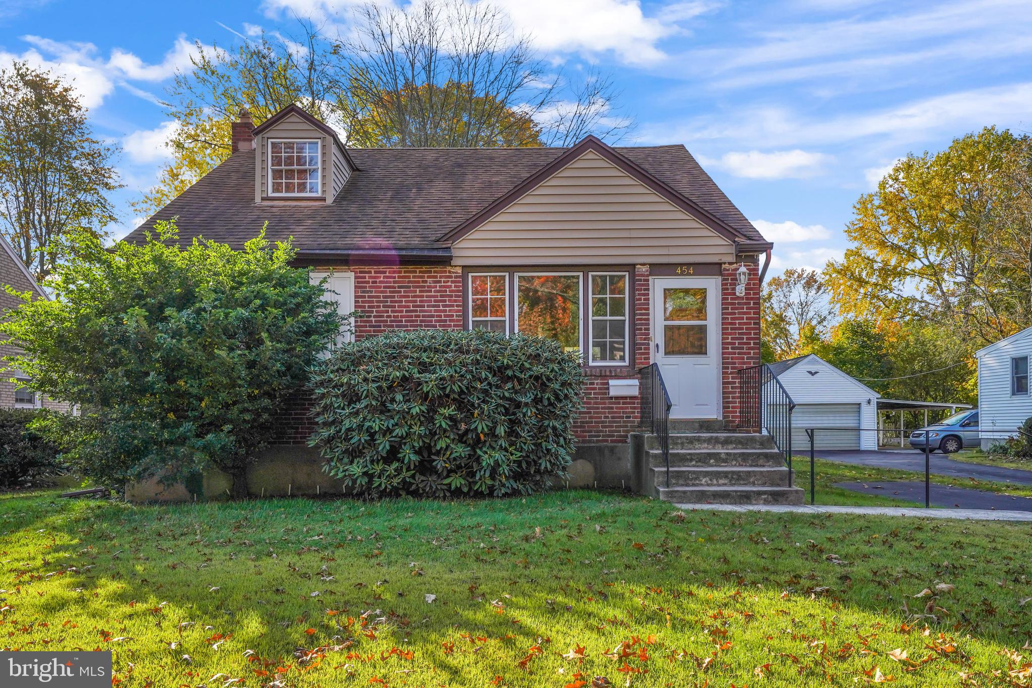 454 Larchwood Road Springfield, PA 19064 - Photo 1 of 35