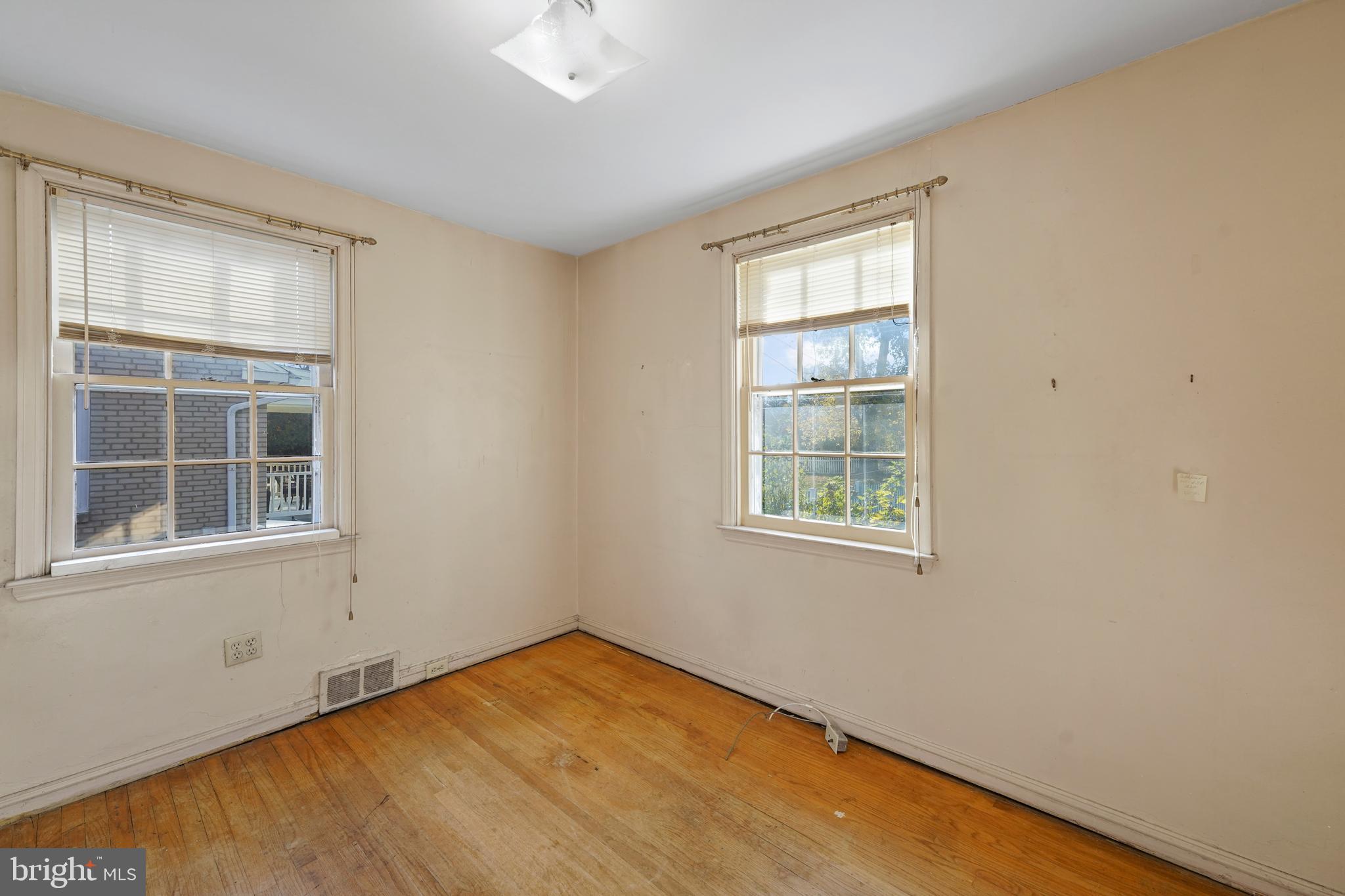 454 Larchwood Road Springfield, PA 19064 - Photo 31 of 35