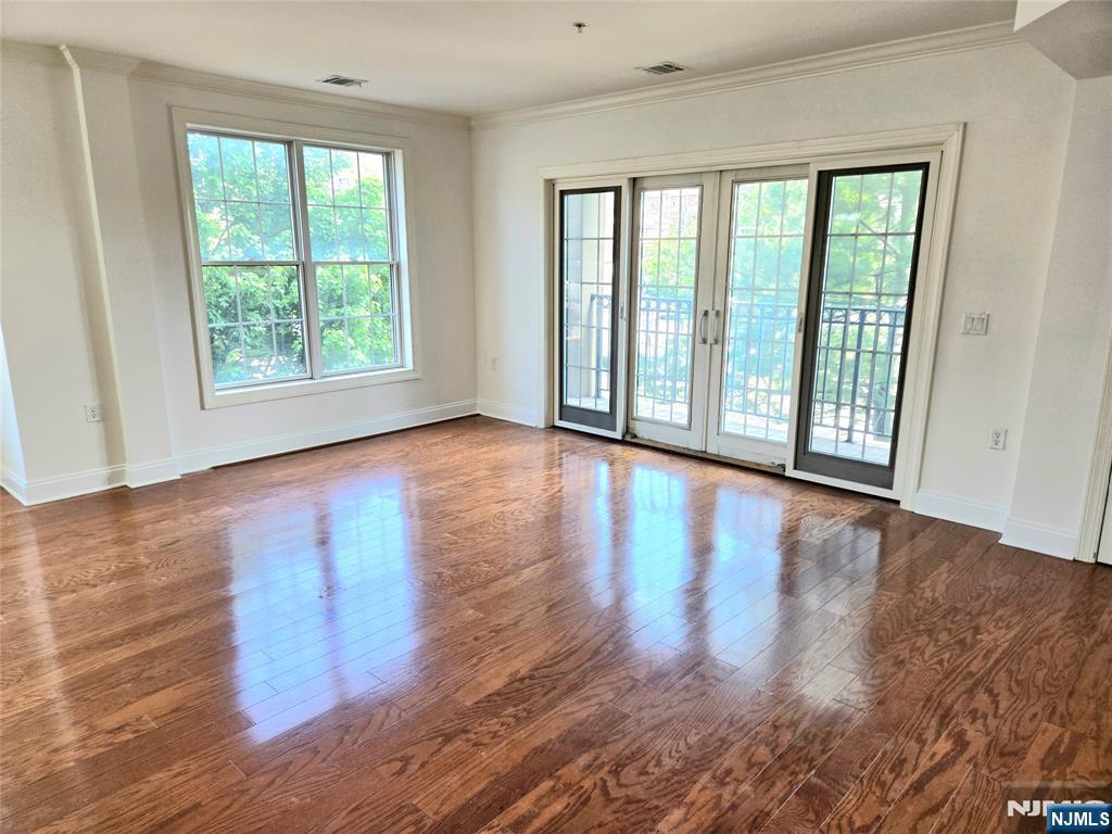 54 Polifly Road, Unit 201 Hackensack, NJ 07601 - Photo 4 of 23