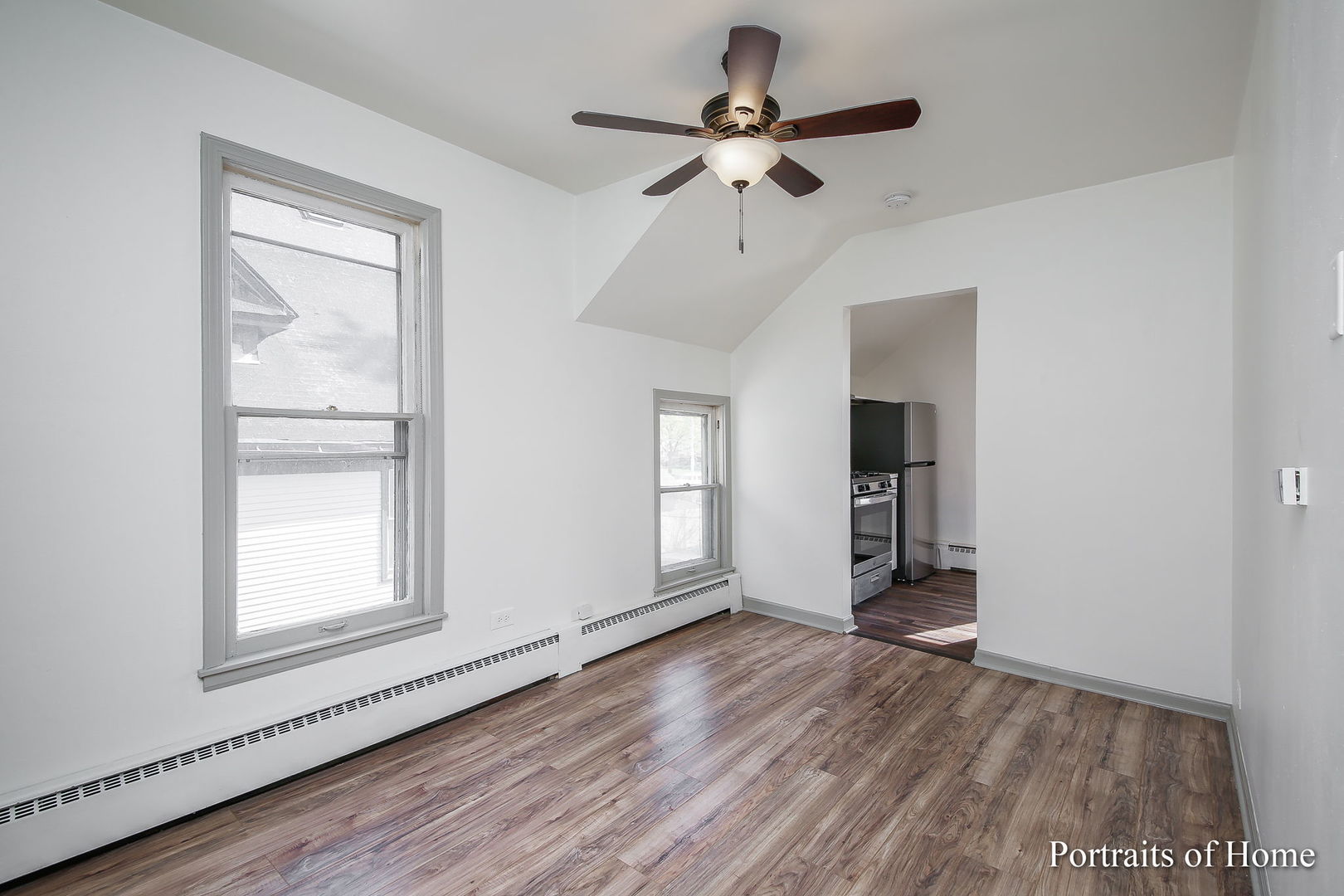 123 North West Street, Unit 2R Wheaton, IL 60187 - Photo 2 of 11