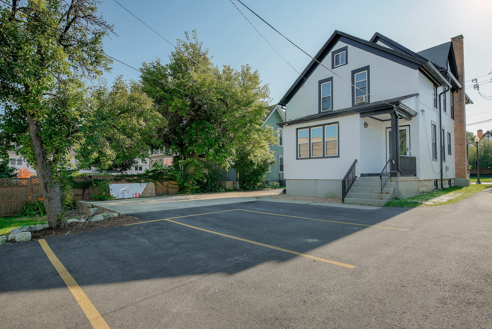 123 North West Street, Unit 2R Wheaton, IL 60187 - Photo 10 of 11