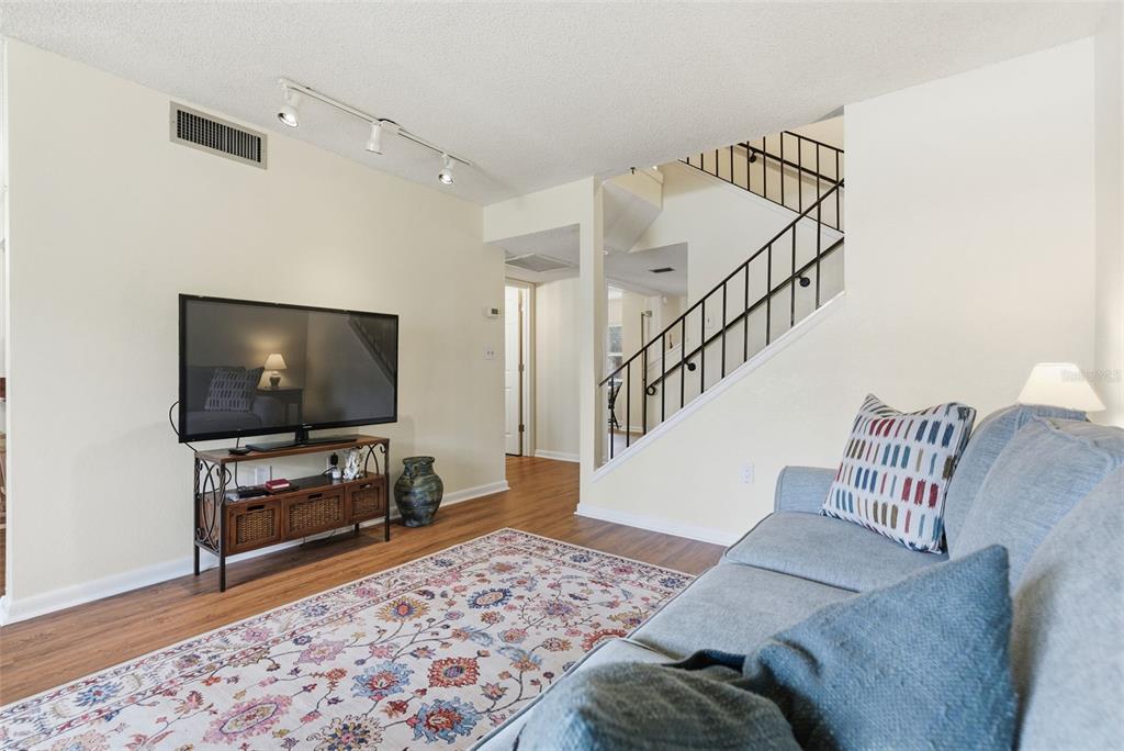 6715 Cape Sable Way Northeast, Unit 5 St. Petersburg, FL 33702 - Photo 9 of 27