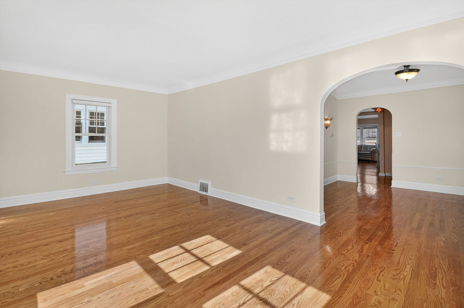 5433 Brookbank Road Downers Grove, IL 60515 - Photo 5 of 28