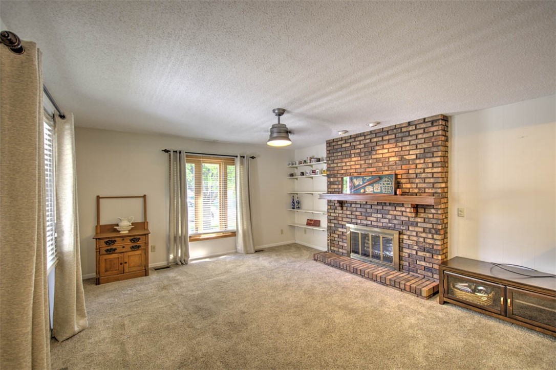 4653 Redbud Court Decatur, IL 62526 - Photo 9 of 30