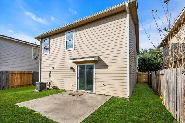 $1,750 | 839 Darbydale Crossing Lane, Houston, TX 77090