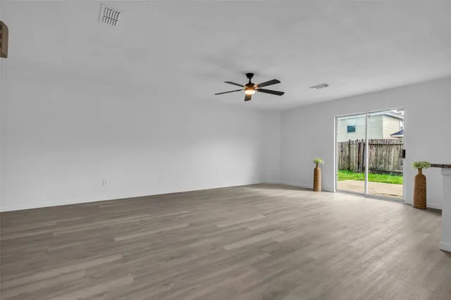 $1,750 | 839 Darbydale Crossing Lane, Houston, TX 77090