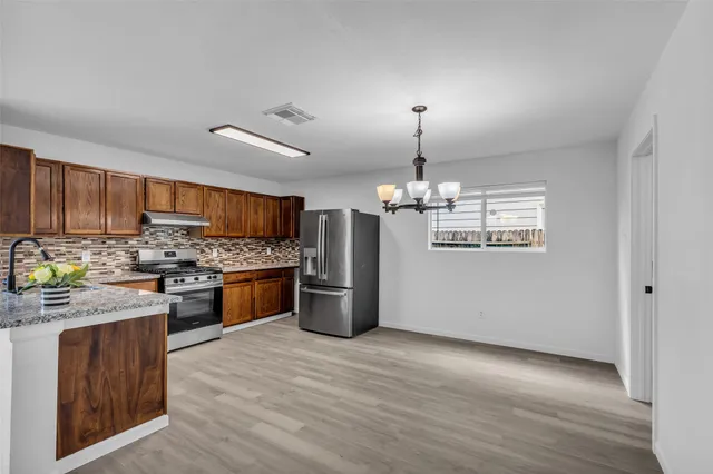 $1,750 | 839 Darbydale Crossing Lane, Houston, TX 77090