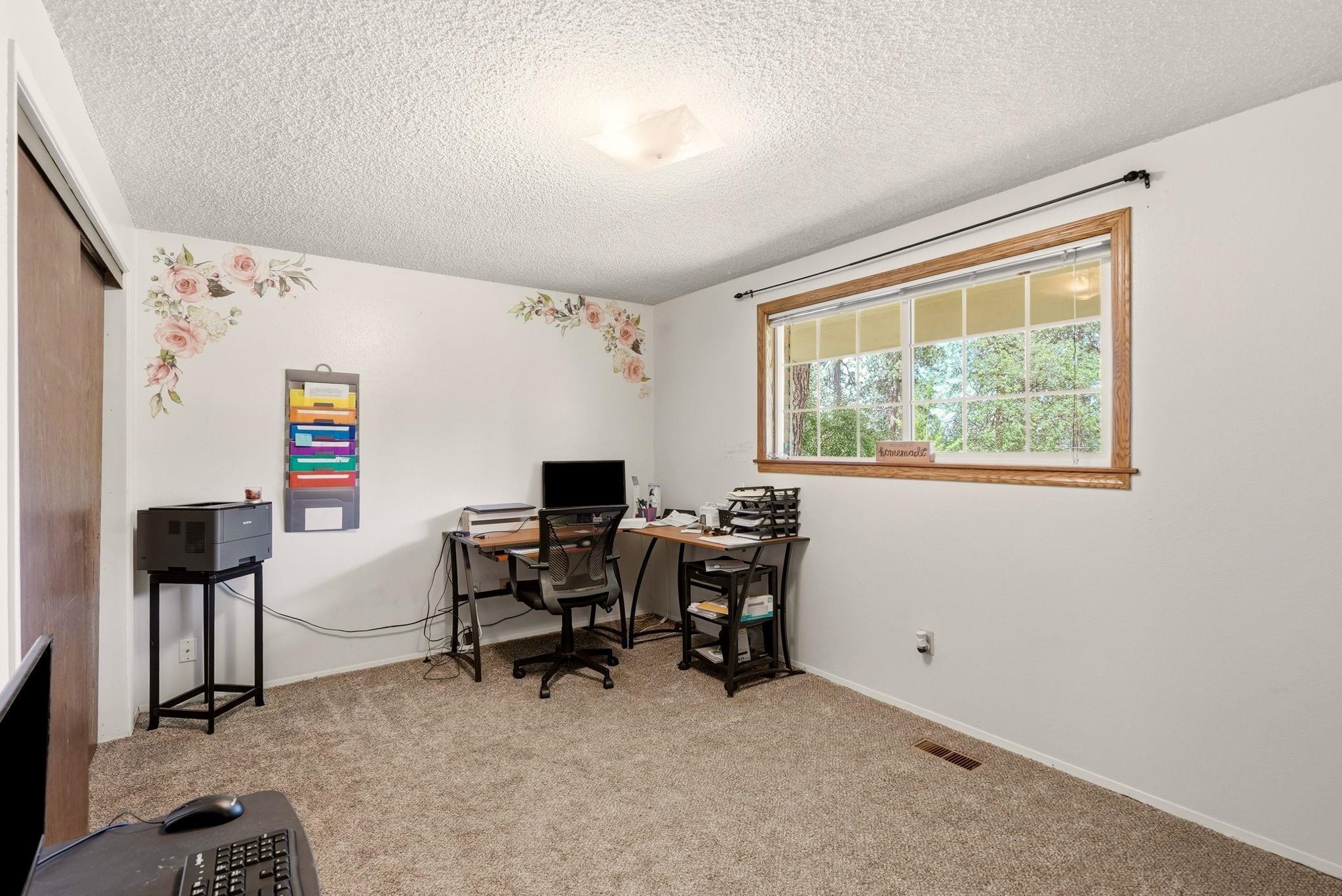 1804 South Wardson Road Spokane Valley, WA 99212 - Photo 15 of 34