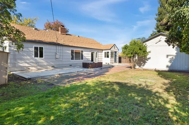 a house view with a outdoor space