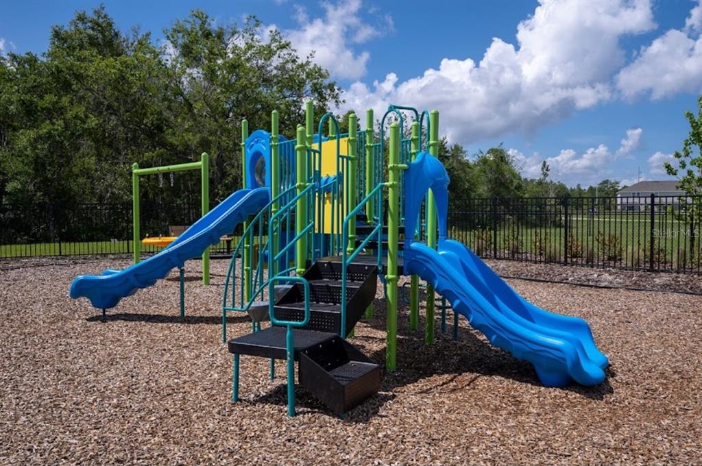 2747 Skyline Loop Kissimmee, FL 34758 - Photo 25 of 28