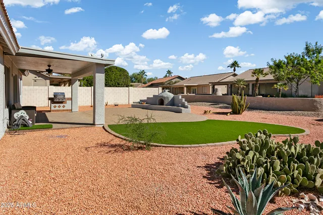 $450,000 | 23811 South Berrybrook Drive, Sun Lakes, AZ 85248