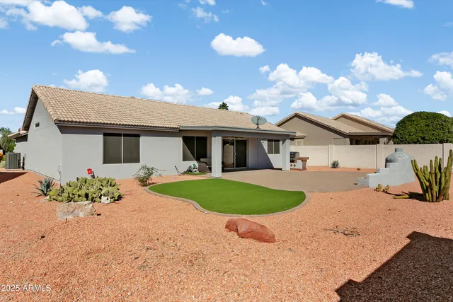 $450,000 | 23811 South Berrybrook Drive, Sun Lakes, AZ 85248