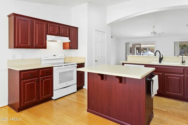 $450,000 | 23811 South Berrybrook Drive, Sun Lakes, AZ 85248