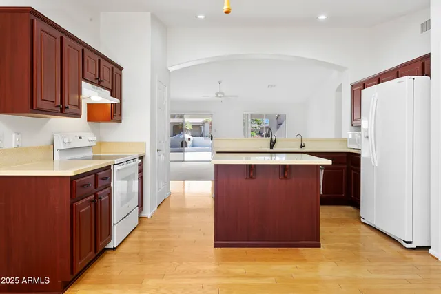 $450,000 | 23811 South Berrybrook Drive, Sun Lakes, AZ 85248