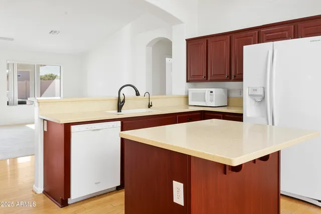 $450,000 | 23811 South Berrybrook Drive, Sun Lakes, AZ 85248