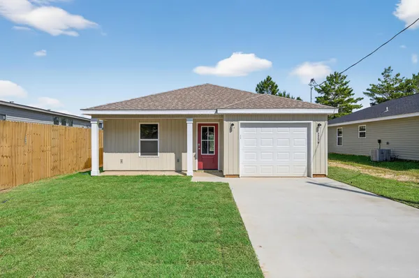 $224,900 | 5327 B Kervin Road, Crestview, FL 32539