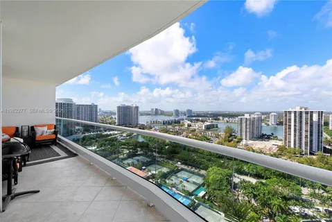 $2,495,000 | 7000 Island Boulevard, Unit 2609, Aventura, FL 33160
